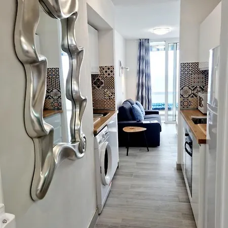 Oceanview Apartment *