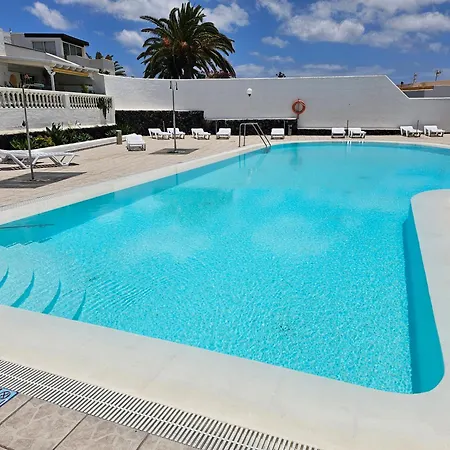 Oceanview Apartament *